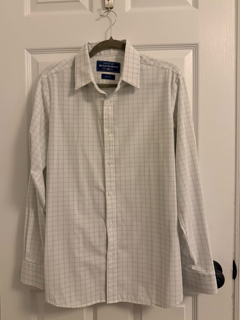 Mizzen+Main White & Light Blue Checkered Performance Medium Trim Fit Dress Shirt